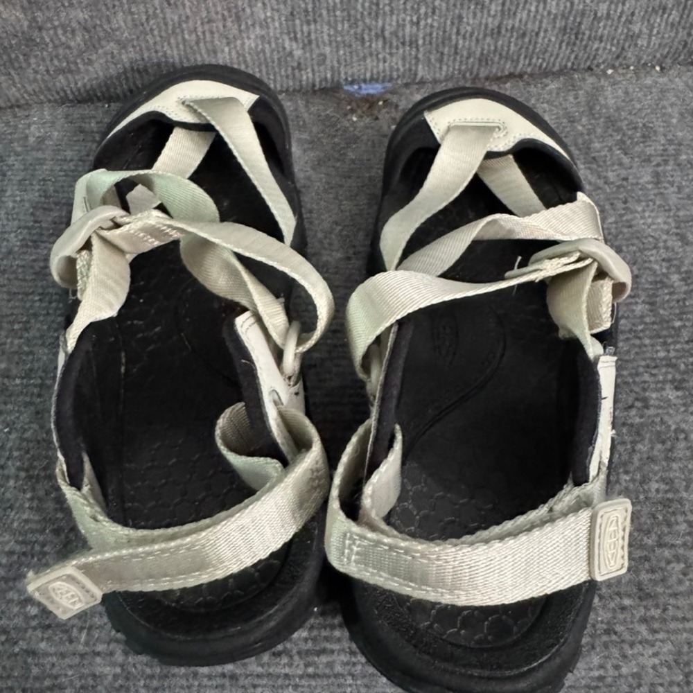 Keen Zerraport II Sandals Womens 7 Silver Birch Black Waterproof Hiking 1022499 - Picture 6 of 9
